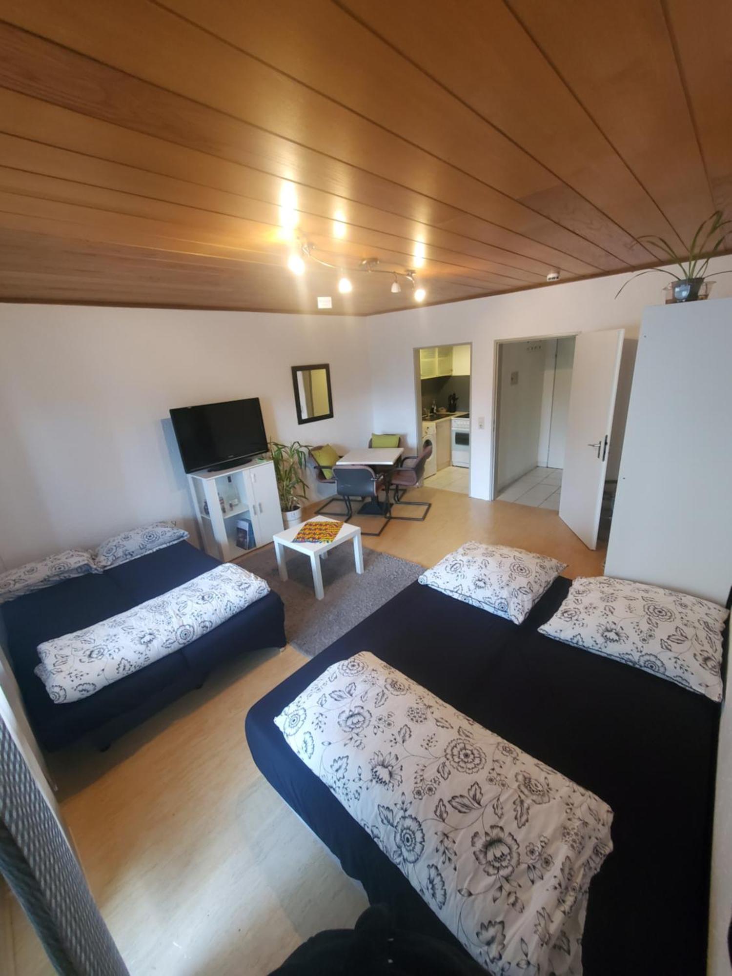Einzimmerwohnungmit Grossem Balkon Mietersheim Exterior foto