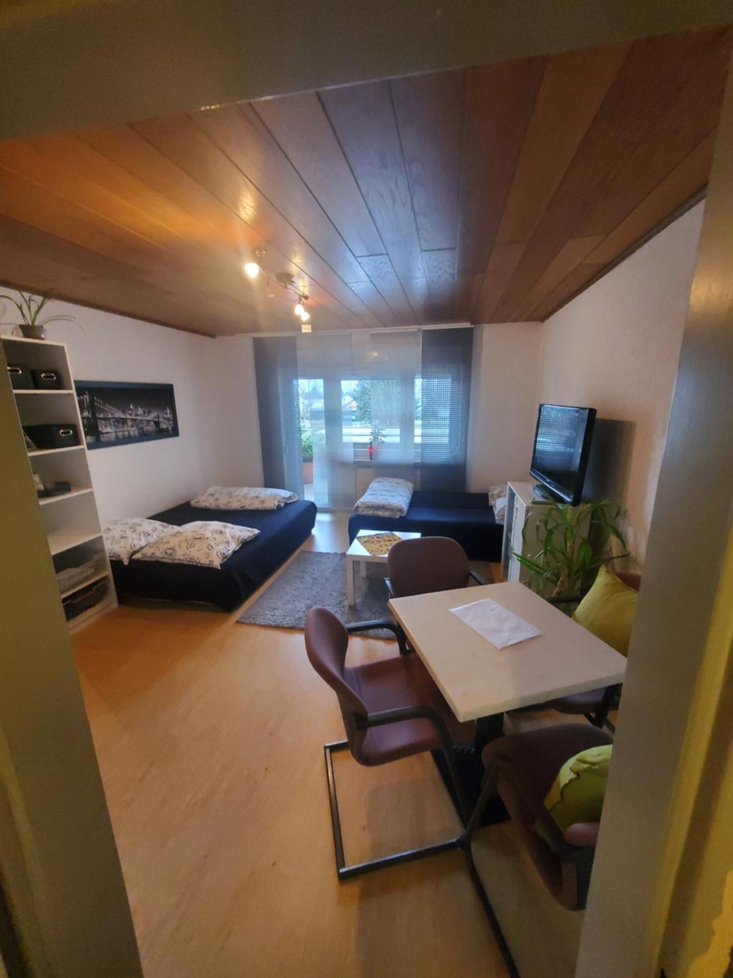 Einzimmerwohnungmit Grossem Balkon Mietersheim Exterior foto